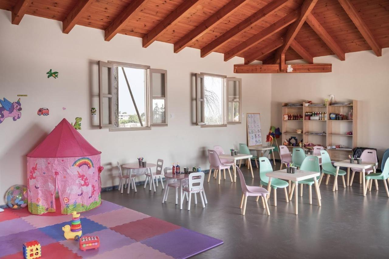 Helea Family Beach Resort Kallithea  ภายนอก รูปภาพ